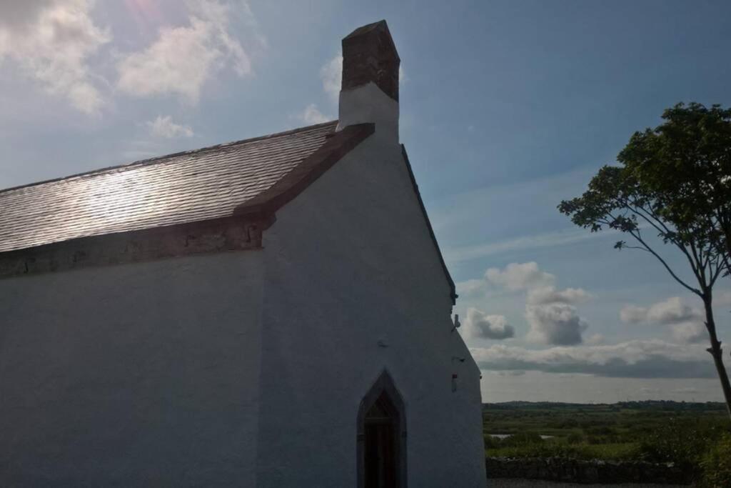 Vila The Burren Art Gallery Built In 1798 Tubber Exteriér fotografie
