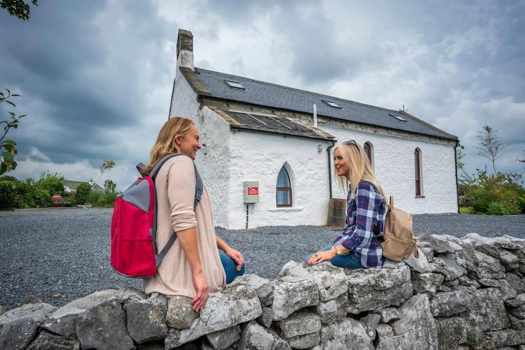 Vila The Burren Art Gallery Built In 1798 Tubber Exteriér fotografie